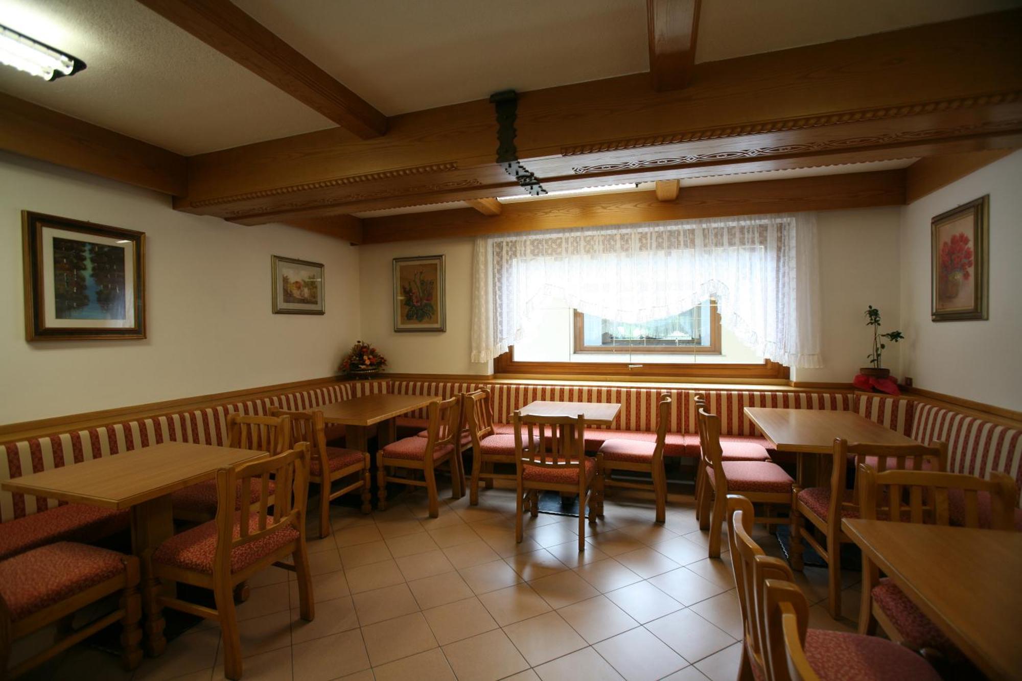 Hotel Sella Ronda Serenella Campitello di Fassa Kültér fotó