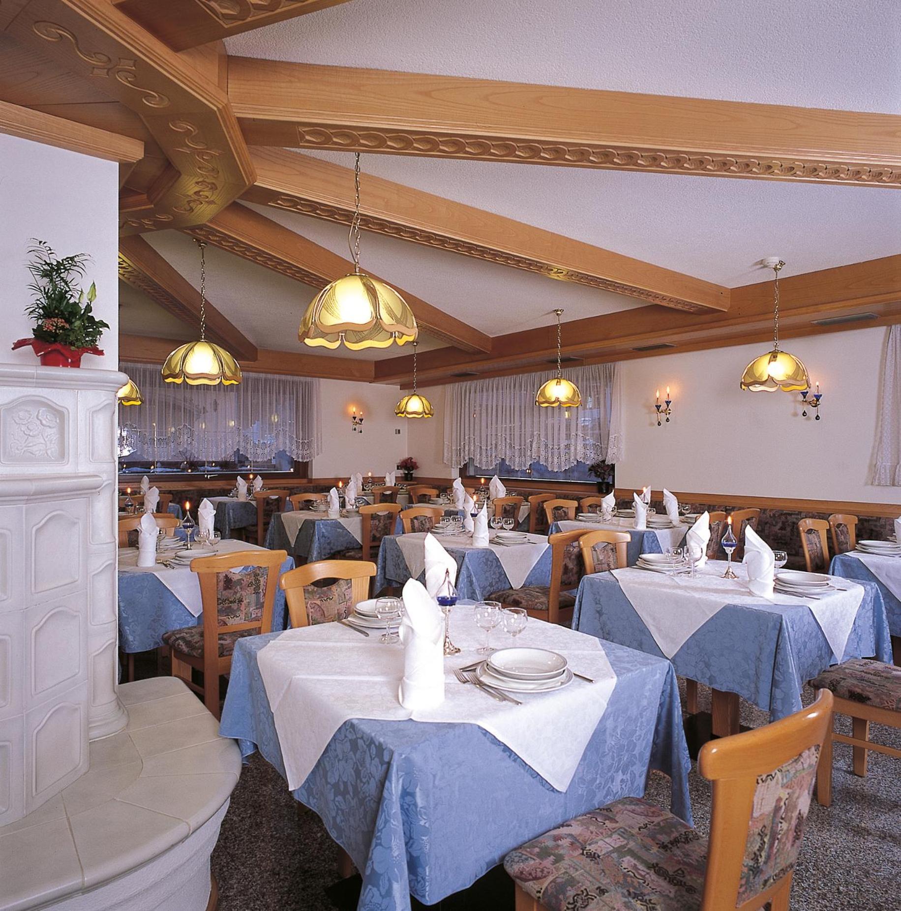 Hotel Sella Ronda Serenella Campitello di Fassa Kültér fotó