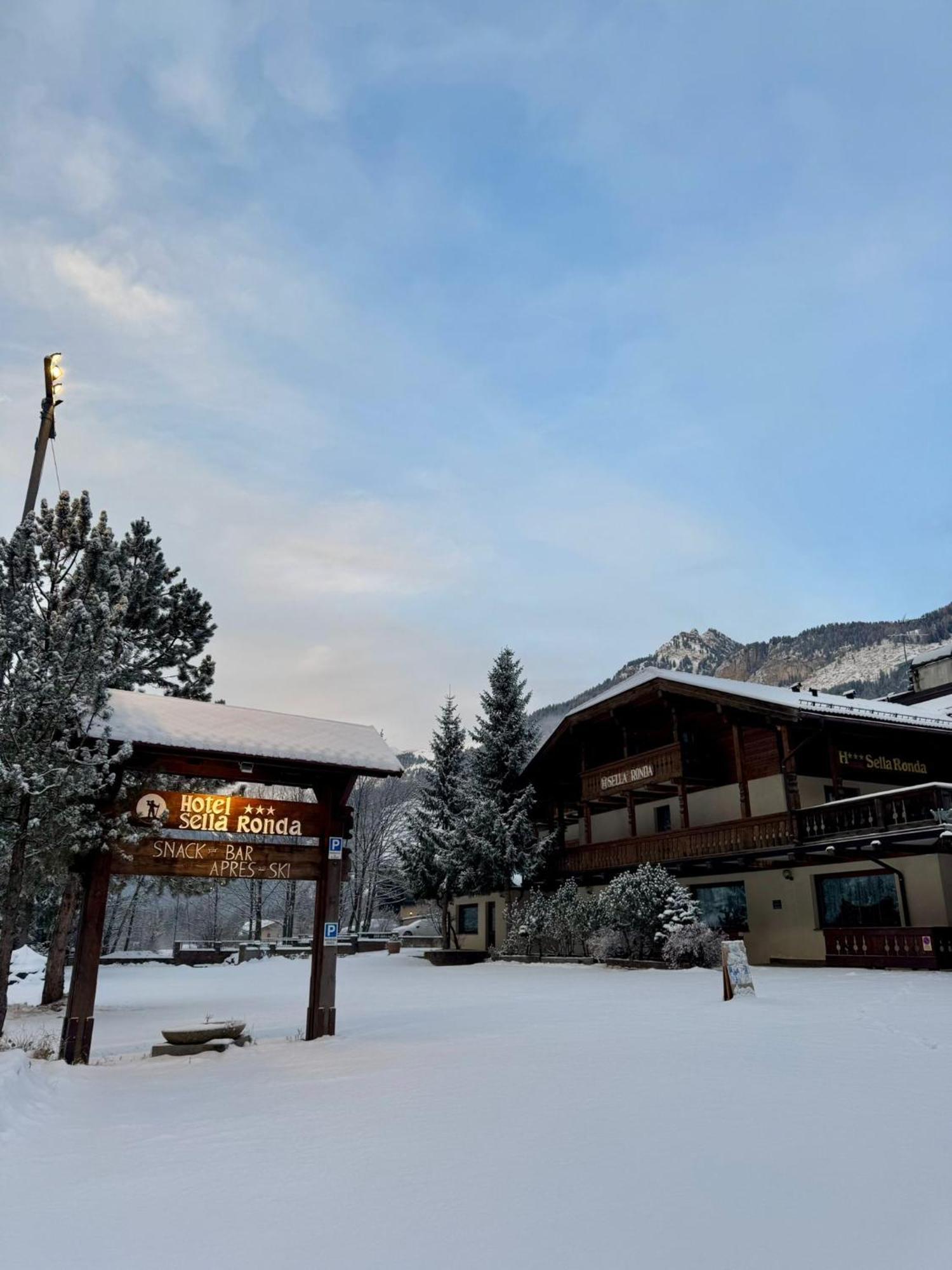Hotel Sella Ronda Serenella Campitello di Fassa Kültér fotó